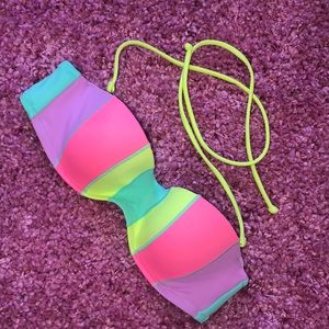 Victoria’s Secret bikini top -removable strap